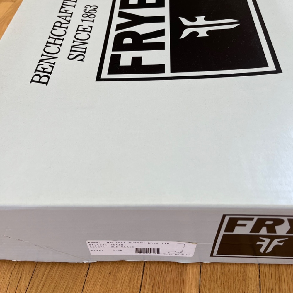 Frye Melissa Button  Back Zip Leather Riding Boots size 6.5 New With Tags - Picture 4 of 5